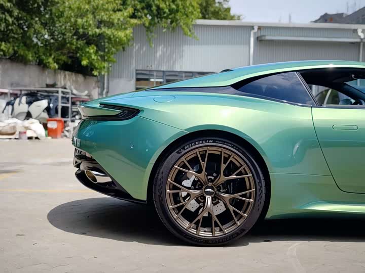 Aston Martin DB12 2025 2025款 4.0T V8 Coupe