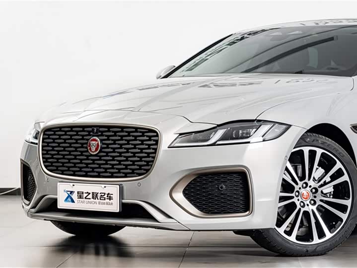 Jaguar XF L 2024 2024款 2.0T P250 两驱尊享豪华版