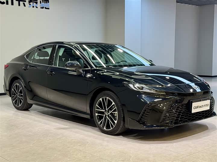 Toyota Camry 2026 2026款 双擎 2.0HSE 运动Lite版