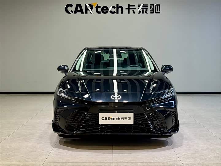 Toyota Camry 2026 2026款 双擎 2.0HSE 运动Lite版