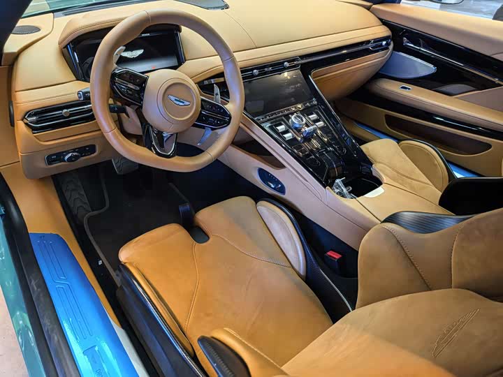 Aston Martin DB12 2023 2023款 4.0T V8 Coupe