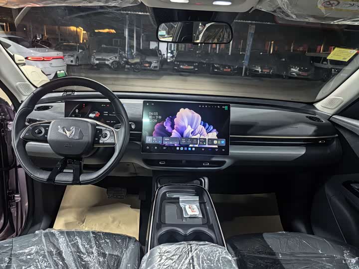 BAIC Arcfox T1 2025 2025款 425 PLUS