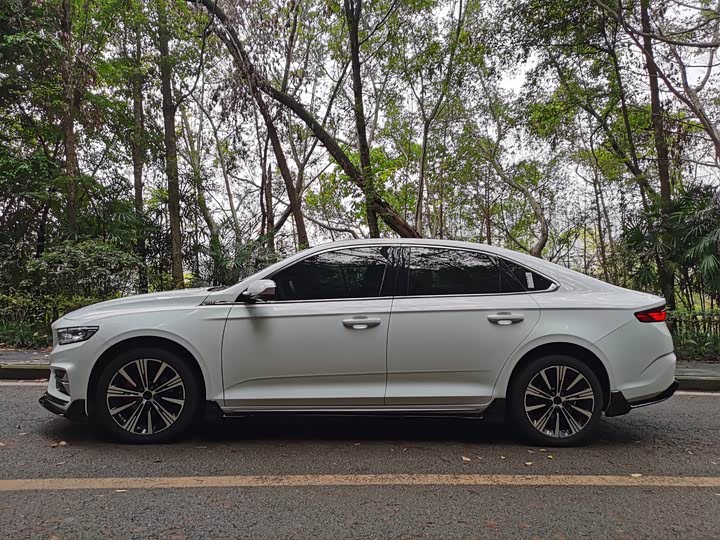 Geely Preface 2025 2025款 东方曜 1.5TD 昆仑版