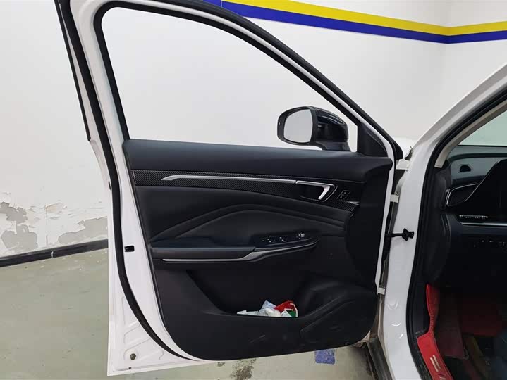 Bestune T55 2023 2023款 1.5T 自动飞跃款