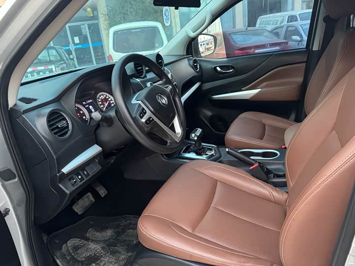 Dongfeng Rich 6 2021 2021款 2.3T自动两驱柴油豪华型M9T