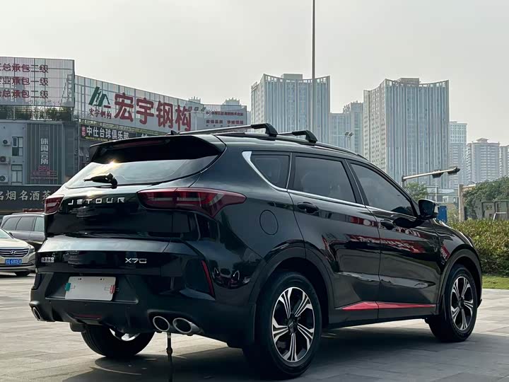 Jetour X70 2023 2023款 1.5T DCT陆冠版 7座