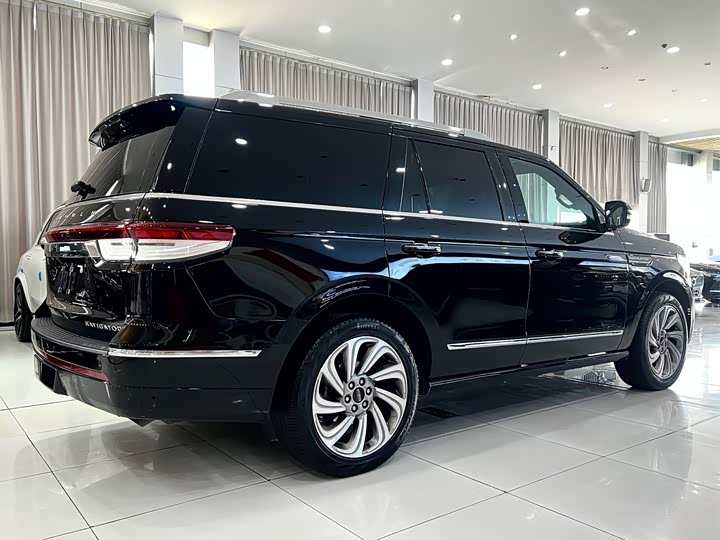 Lincoln Navigator 2022 2022款 3.5T 尊耀版