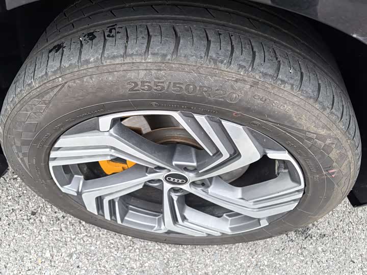 Audi e-tron 2021 2021款 50 quattro 臻选型