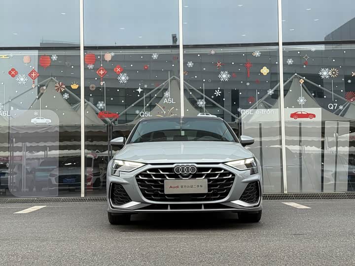 Audi A3 2025 2025款 A3L Limousine 35TFSI 飞驰尊享型
