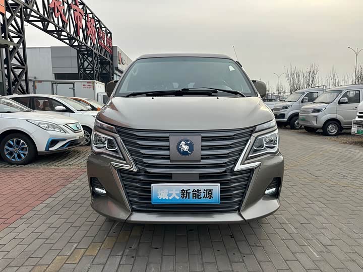 Dongfeng Forthing Lingzhi M5 EV 2022 2022款 客运版 标准型 9座