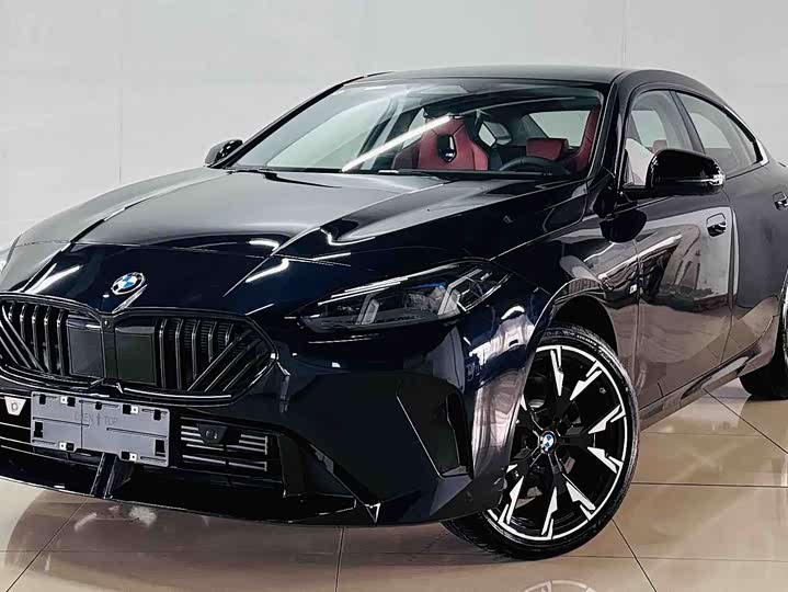 BMW 2 Series 2025 2025款 225L M运动曜夜套装