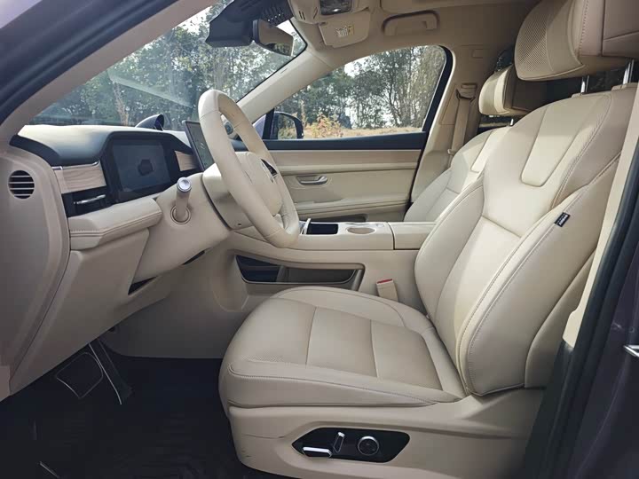 Aito M5 2025 2025款 增程 Ultra 四驱版