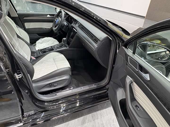 2026 Volkswagen Magotan