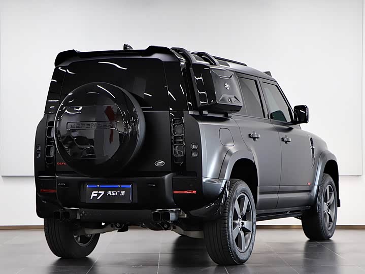 Land Rover Defender 2025 2025款 110 3.0T P400 X-Dynamic HSE