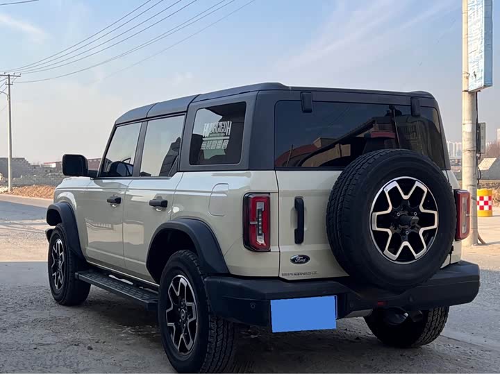 Ford Bronco 2024 2024款 2.3T 长滩