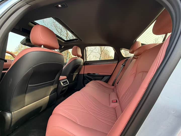 Geely Galaxy L6 2025 2025款 EM-i 140km 星舰版