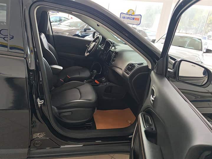 Jeep Compass 2020 2020款 220T 自动精英版