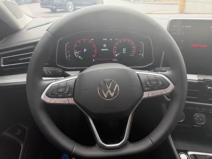 Volkswagen Sagitar L 2025 2025款 300TSI DSG超越版