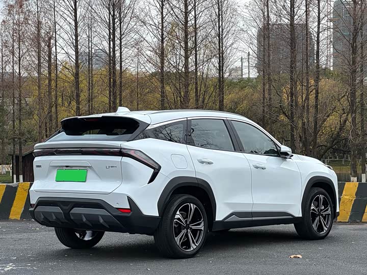 Geely Galaxy L7 2025 2025款 EM-i 115km 探索+版