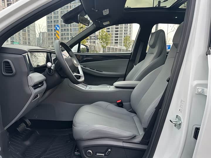 Geely Galaxy L7 2025 2025款 EM-i 115km 探索+版