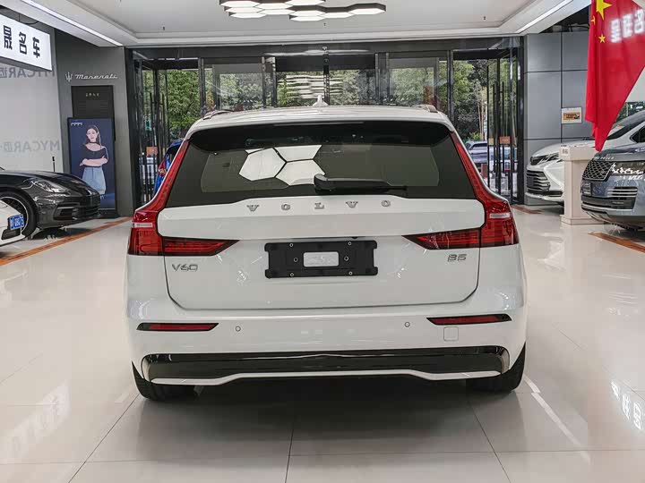 Volvo V60 2024 2024款 B5 智远运动版
