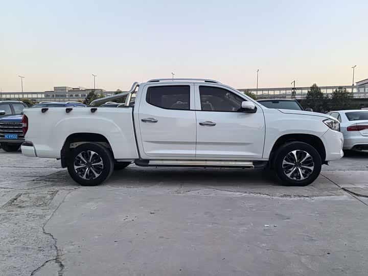 Maxus T70 2022 2022款 2.0T柴油自动两驱澳洲版长箱