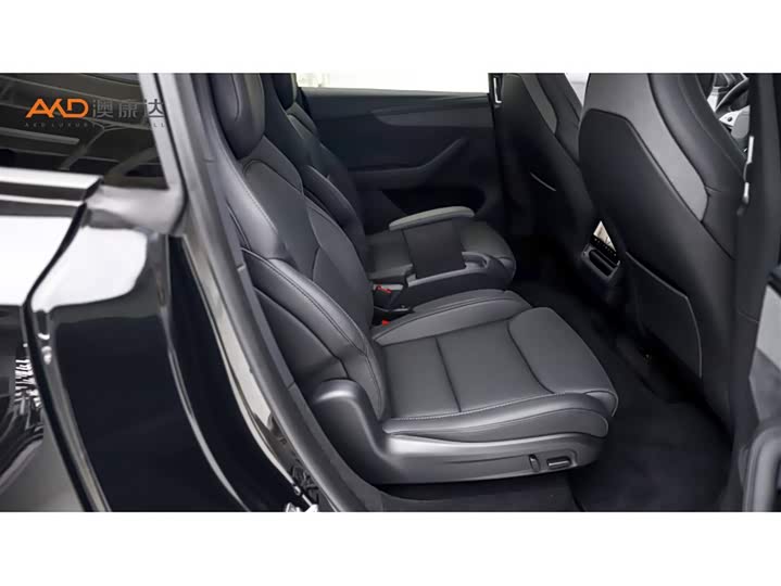 Tesla Model Y 2025 2025款 长续航全轮驱动版