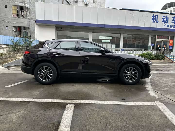 Mazda CX-4 2021 2021款 2.0L 自动两驱蓝天活力版