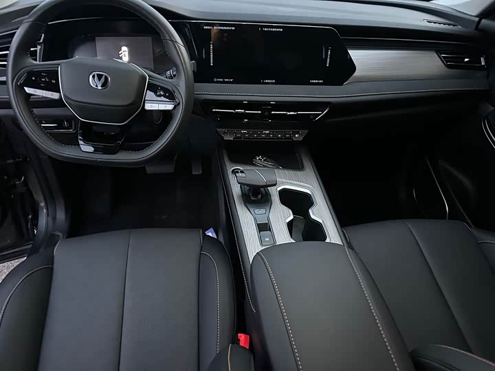 Changan X7 Plus 2024 2024款 1.5T 自动尊贵型 7座