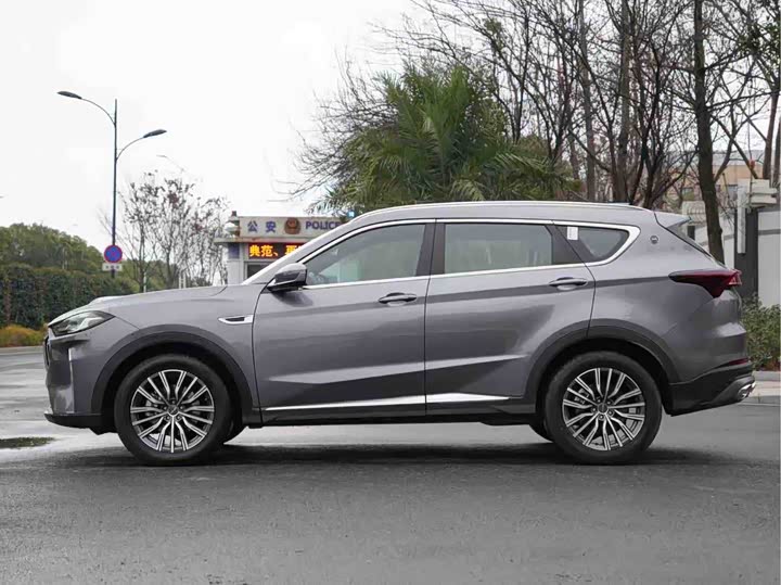 Jetour X70 Plus 2025 2025款 冠军版 1.5T DCT冠军PRO 5座