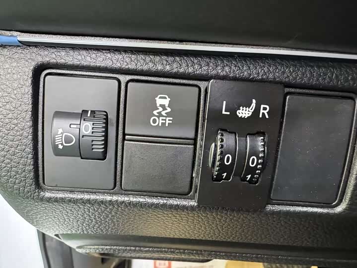 Honda Vezel 2023 2023款 1.5L CVT精英版