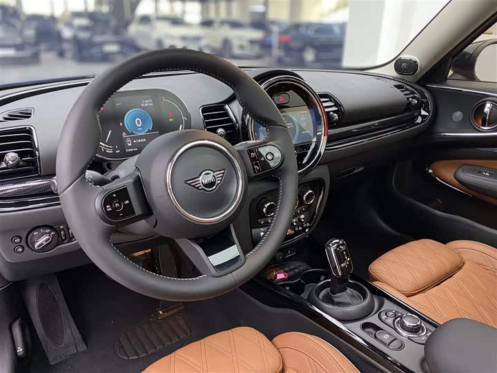 Mini Clubman 2023 2023款 改款 1.5T COOPER 鉴赏家