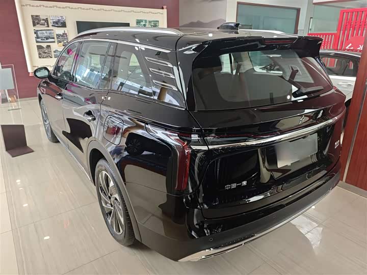 Hongqi HS7 Hybrid 2025 2025款 2.0T PHEV 两驱旗享版 6座