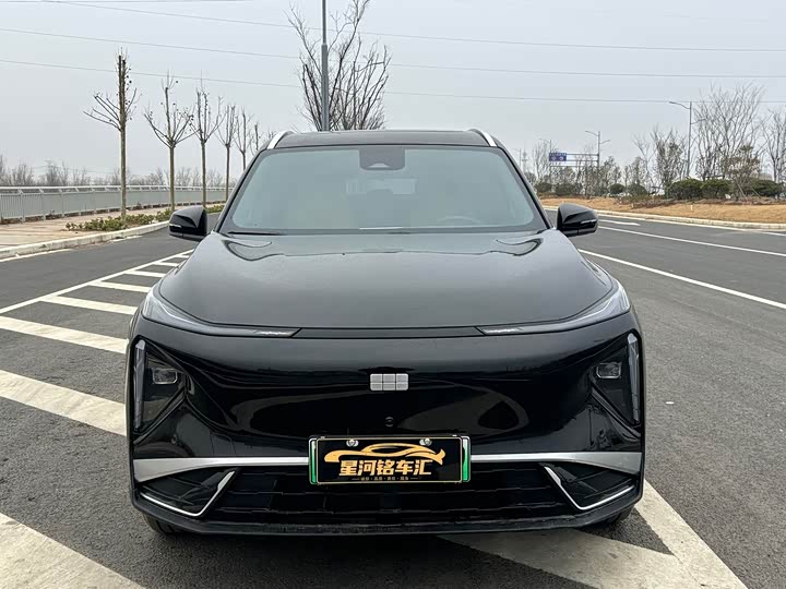 2025 Geely Galaxy L7
