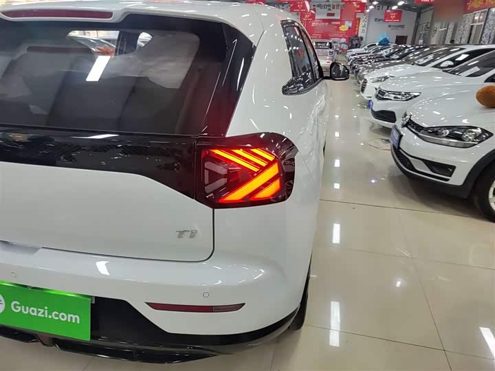 BAIC Arcfox T1 2025 2025款 425 PRO