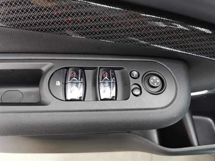 Mini Clubman 2023 2023款 1.5T COOPER 经典派