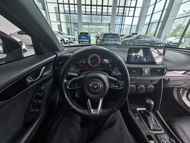 Mazda CX-4 2021 2021款 2.0L 自动两驱蓝天活力版