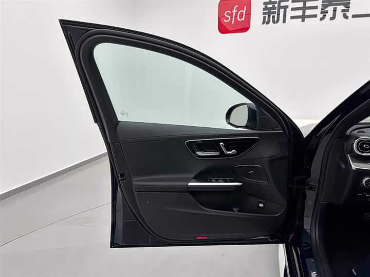 Mercedes-Benz C-Class 2025 2025款 C 260 L 运动版