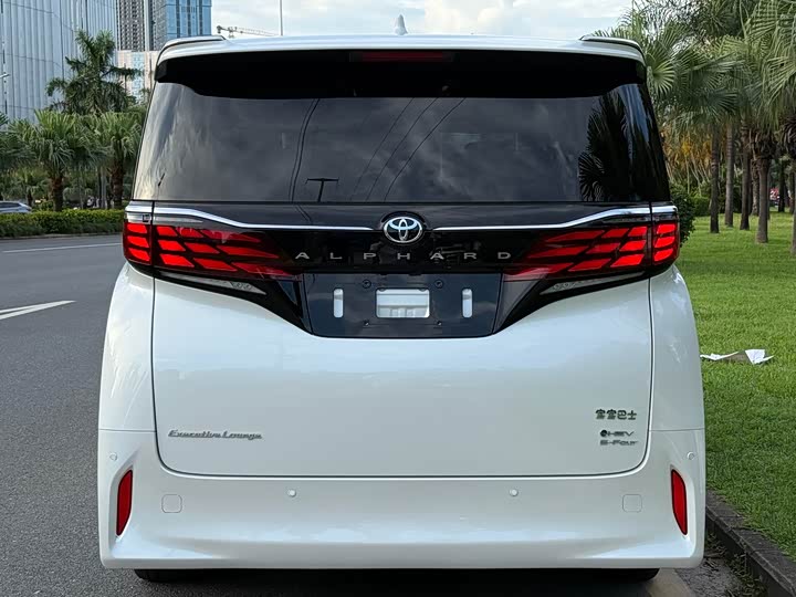 Toyota Alphard 2024 2024款 双擎 2.5L 臻享版
