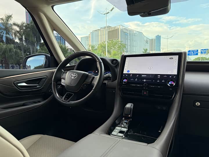 Toyota Alphard 2024 2024款 双擎 2.5L 臻享版