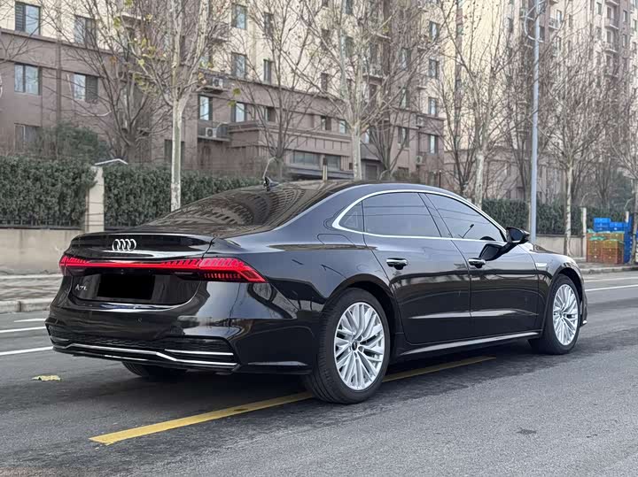 Audi A7L 2024 2024款 45TFSI S-line 筑梦型 流晶套装