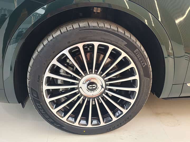 Aito M8 2025 2025款 增程 Ultra版 53.4kWh 6座版