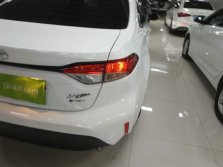 Toyota Levin 2024 2024款 智能电混双擎 1.8L 领先版