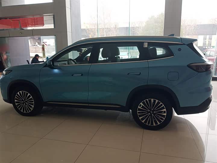 Chery Tiggo 8 Plus C-DM 2025 2025款 1.5T 116km 尊贵型 5座