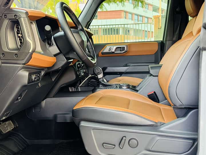 Ford Bronco 2024 2024款 2.3T 长滩