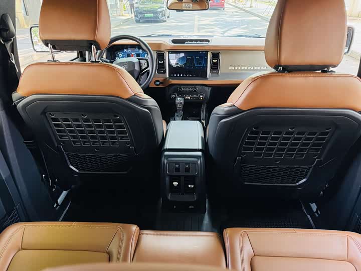 Ford Bronco 2024 2024款 2.3T 长滩