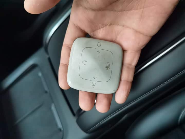 Zeekr 7X 2025 2025款 100kWh 长续航四驱智驾版