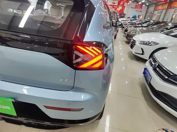 BAIC Arcfox T1 2025 2025款 425 PLUS