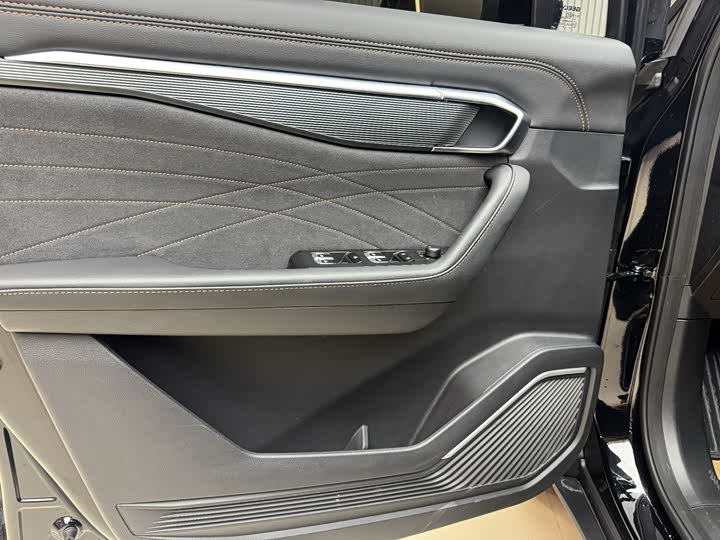 Geely Okavango L 2025 2025款 2.0T DCT尊享款