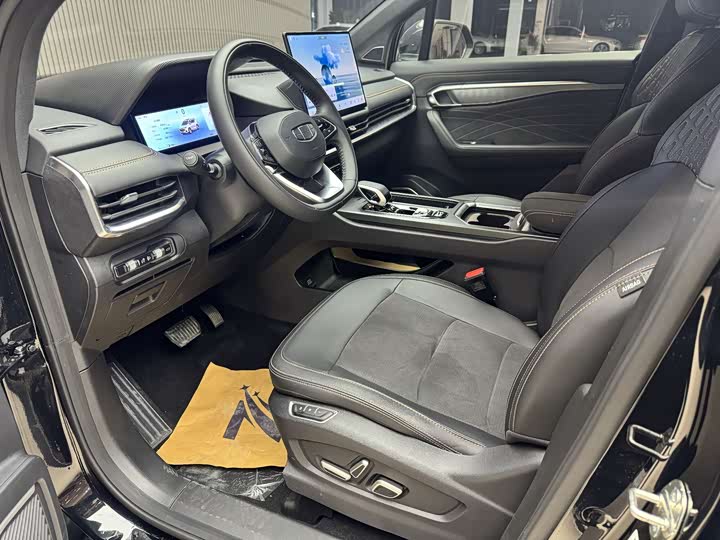 Geely Okavango L 2025 2025款 2.0T DCT尊享款